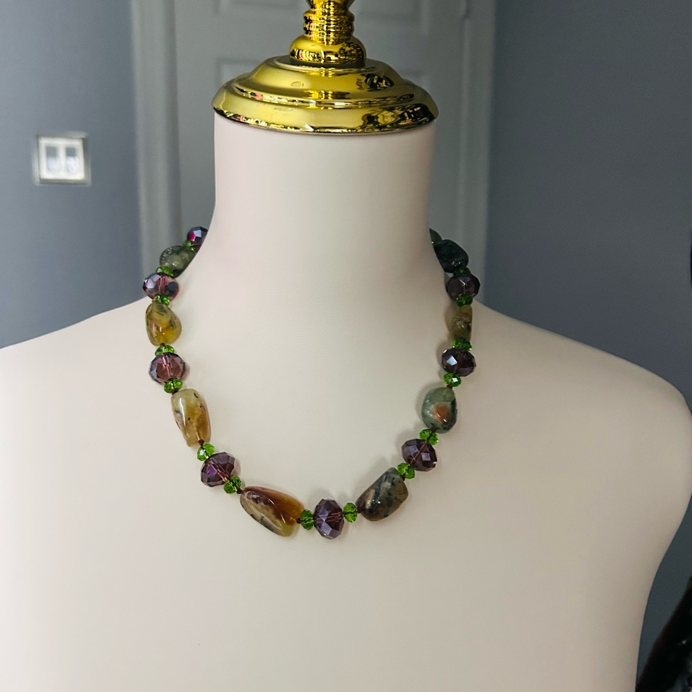 Vintage Thrift Store Hand Beaded Tourmaline Necklace with Gorgeous Sage Earth To - Picture 6 of 6